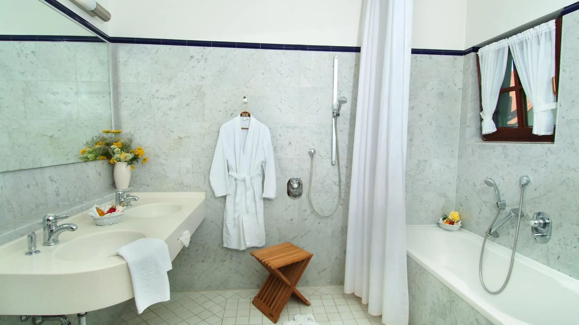 Hotel Leicht Biebelried
